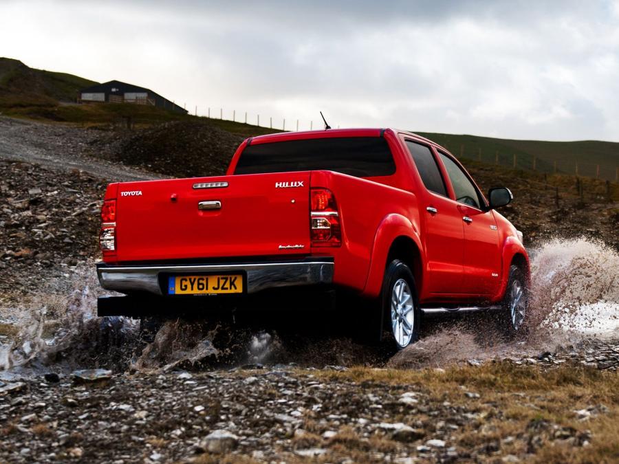  Toyota Hilux Double Cab 2011 года  (UK) (фото 6 из 30)